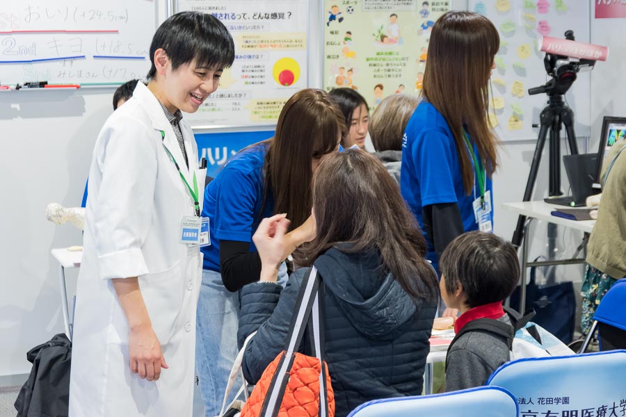 参加者との対話の様子