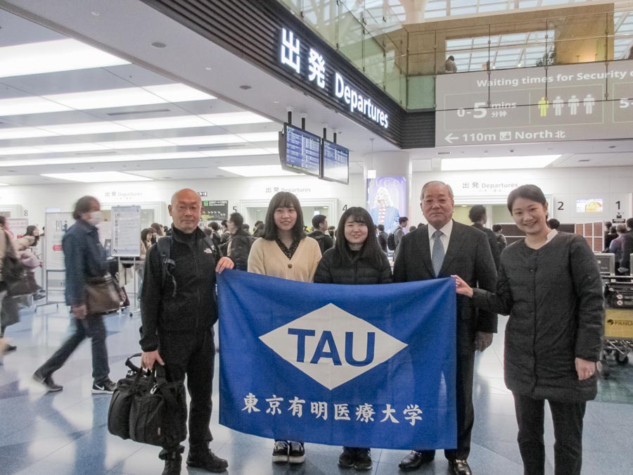 羽田空港にて